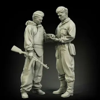 Unassambled 1/35 senovės sovietų karininkų instruktažo rinkinyje yra 2 Dervos figūrėlių miniatiūrinių modelių rinkiniai Nedažyti